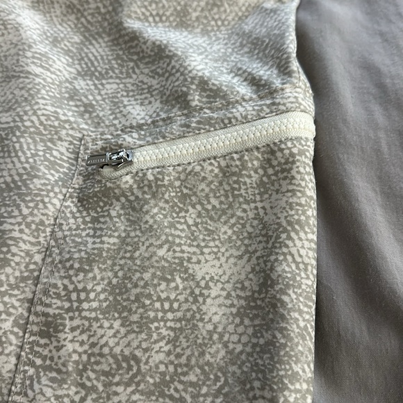 Athleta jogger size 4 - Picture 3 of 9